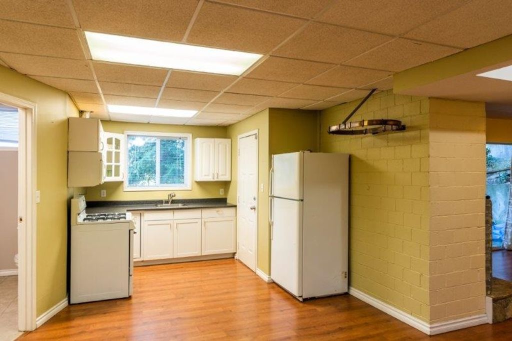 listing image 1104627486940553508
