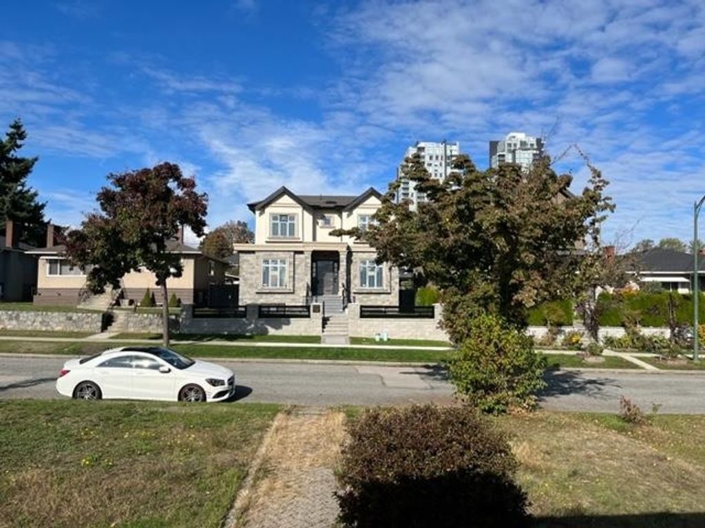 listing image 1106878950799708706