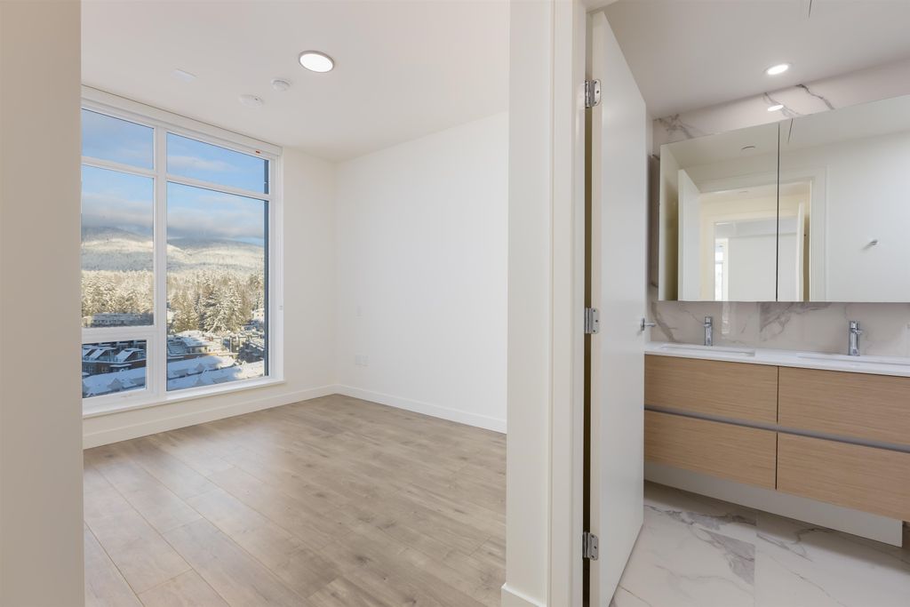 listing image 1109946327618154853