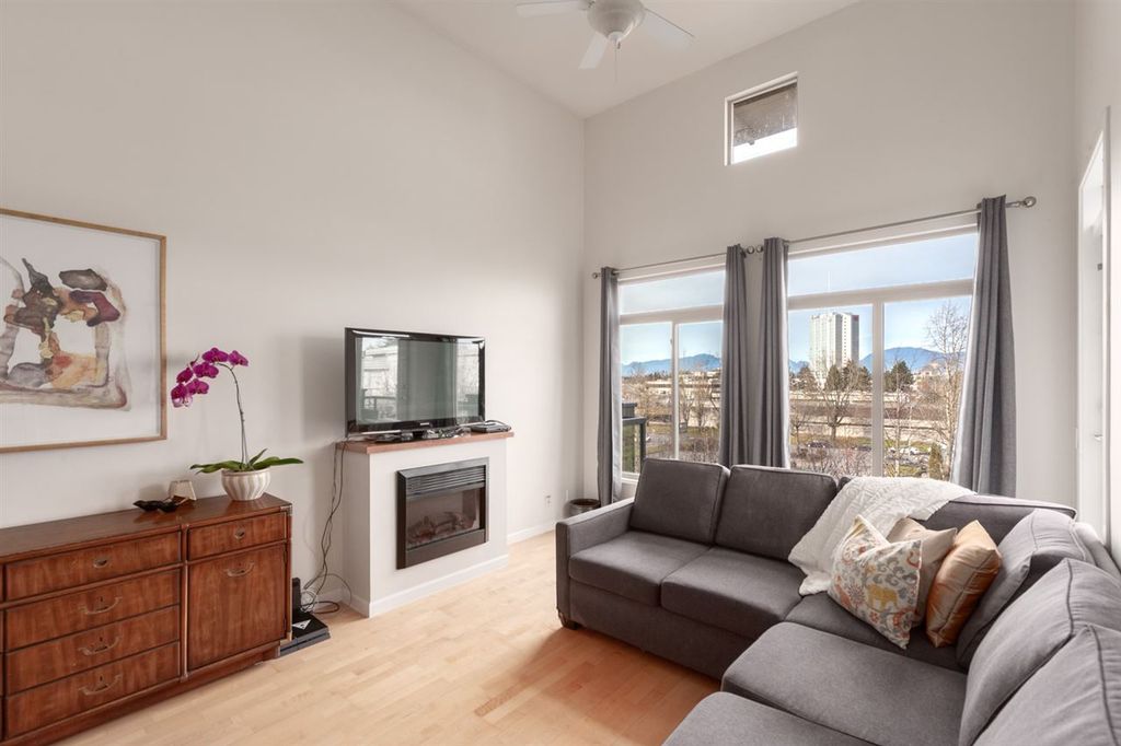 listing image 1105661868941532771