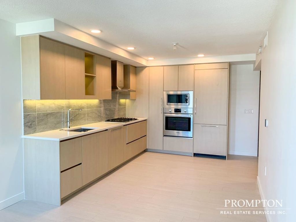 listing image 1105229309703159043