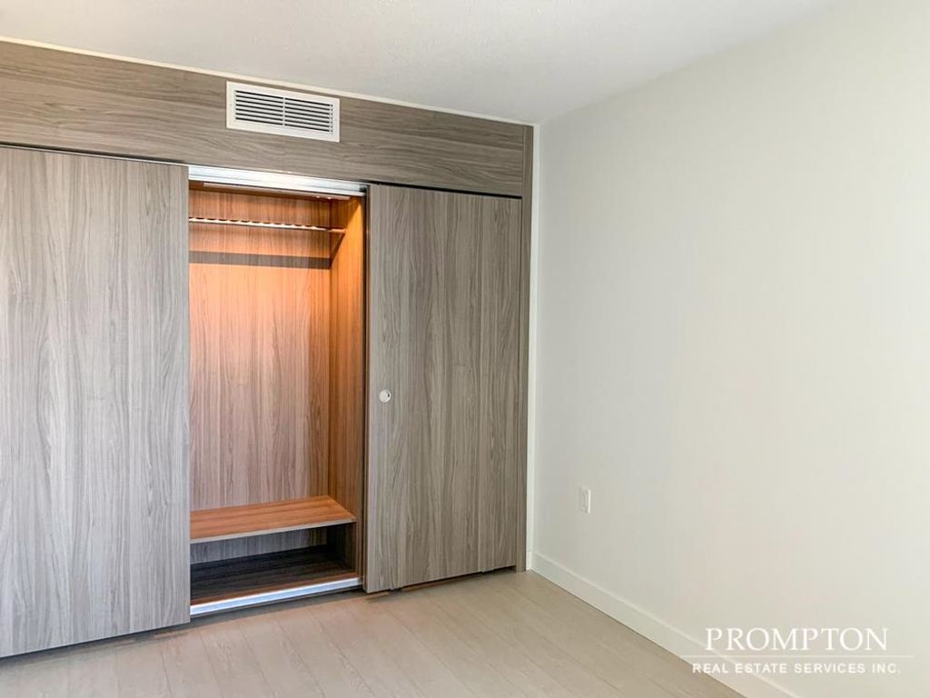 listing image 1106761650298067043