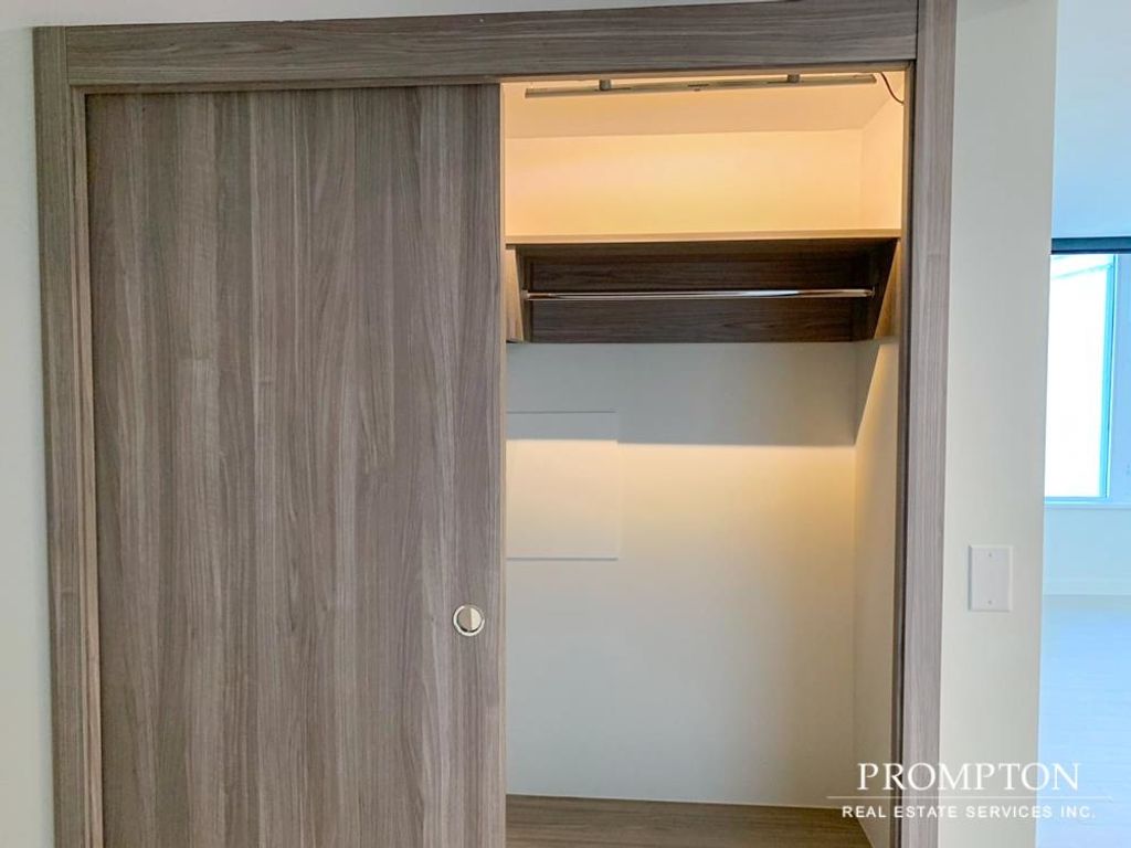 listing image 1103080472255388421