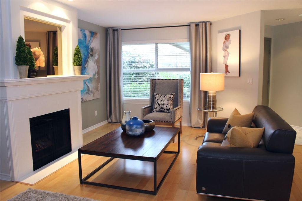 listing image 1102559795583804944