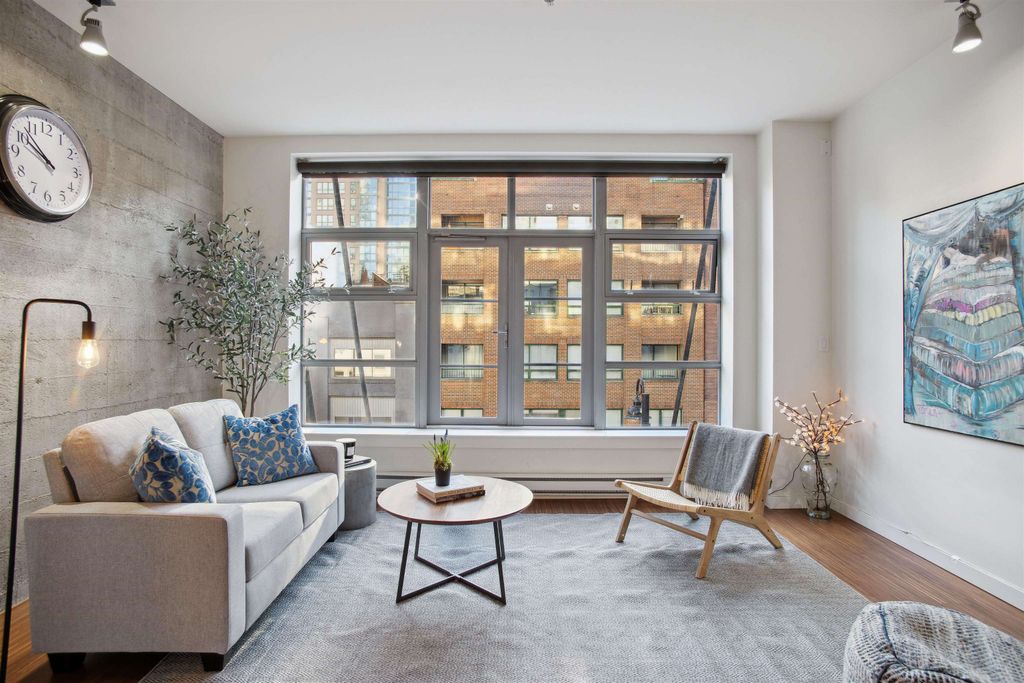 listing image 1107962050492136716
