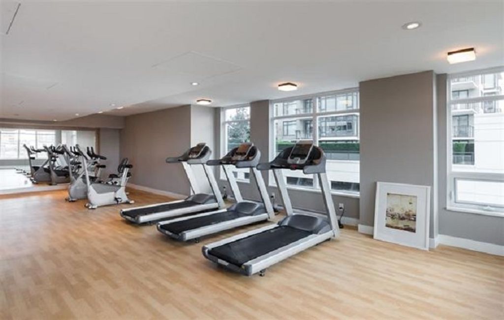 listing image 1102843441722709400