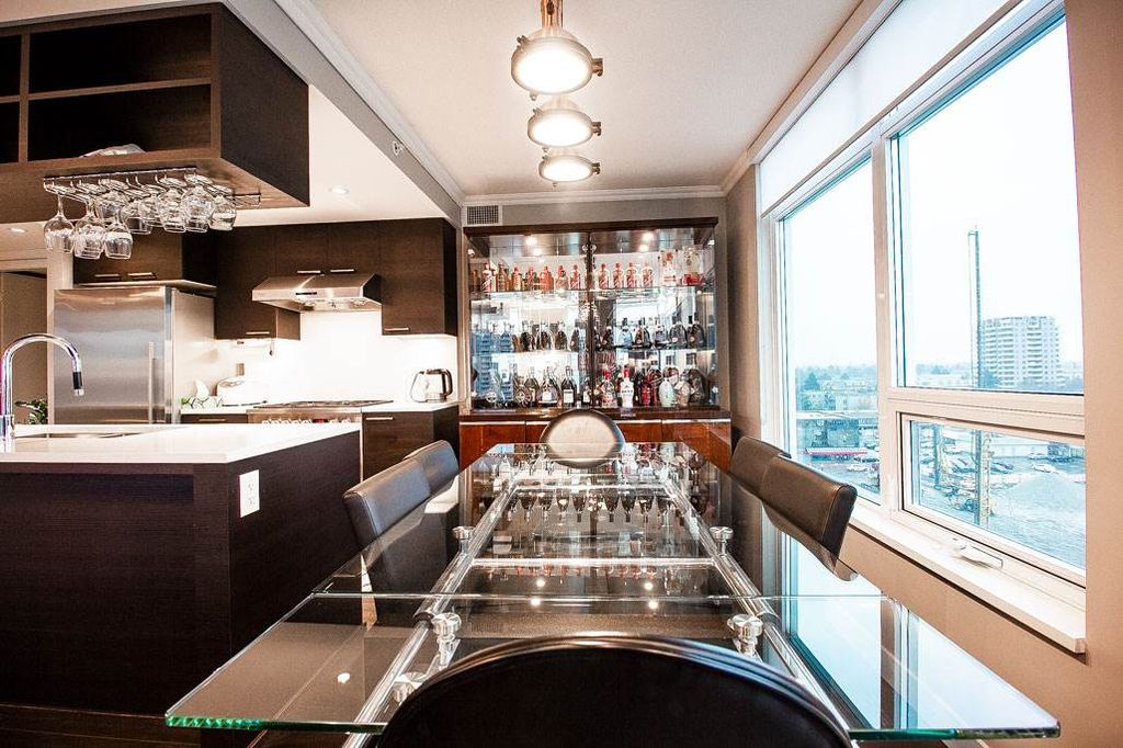 listing image 1104203320557784673