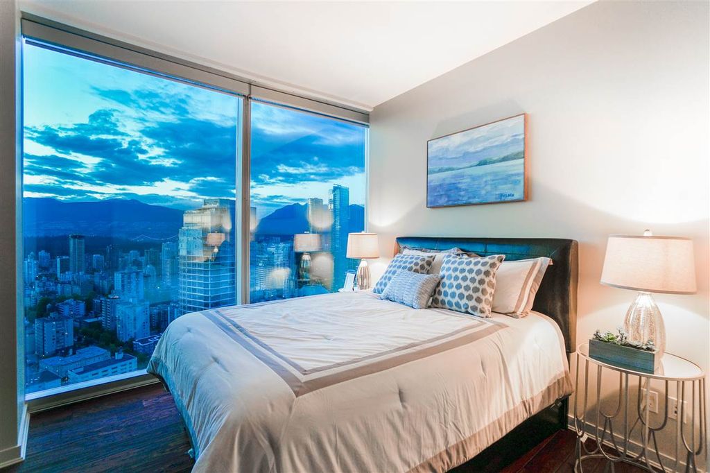 listing image 1105018269569608961