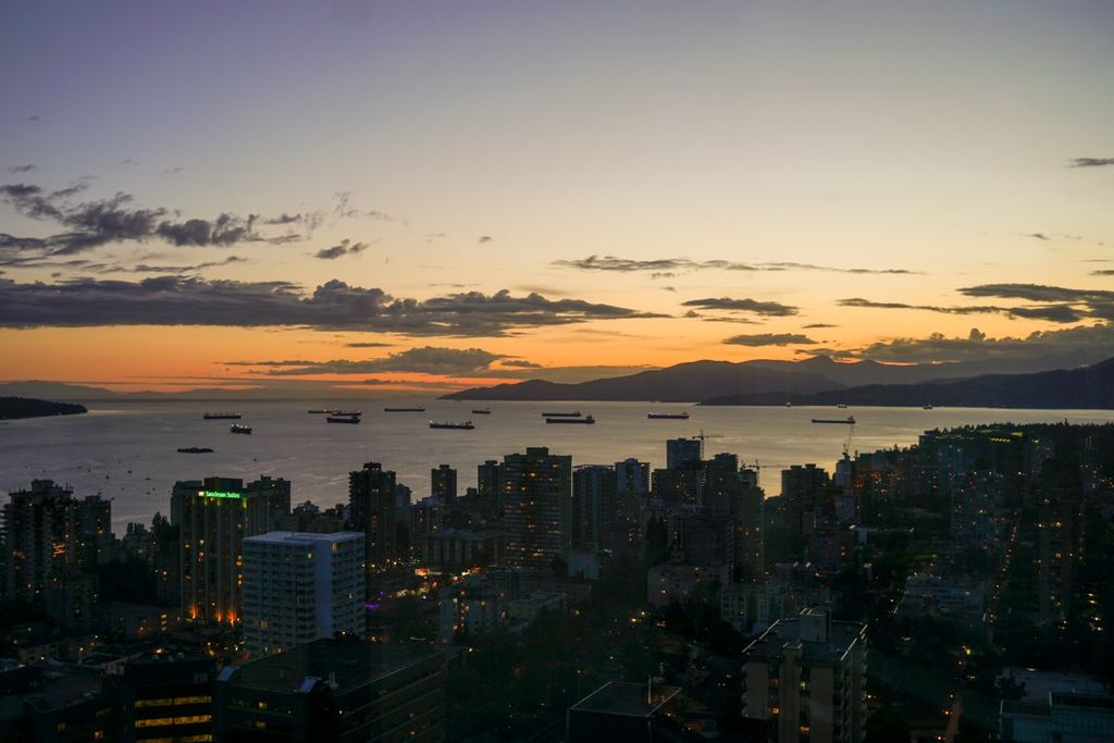 listing image 1103295771736642717