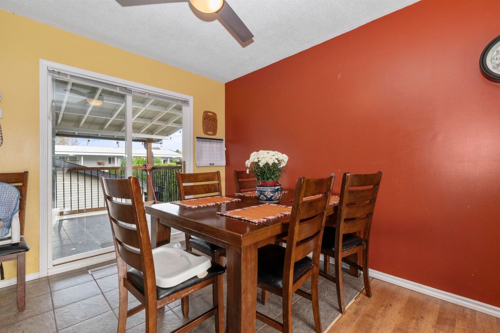 listing image 1103910458067693606