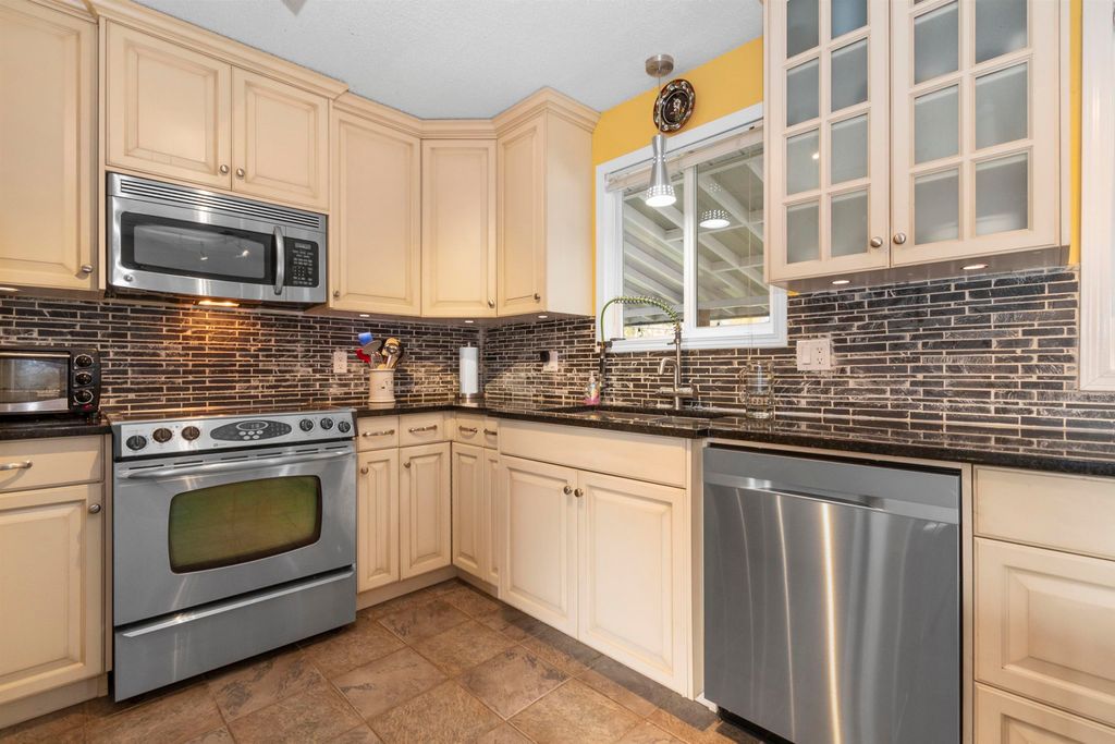 listing image 1107264812004570181