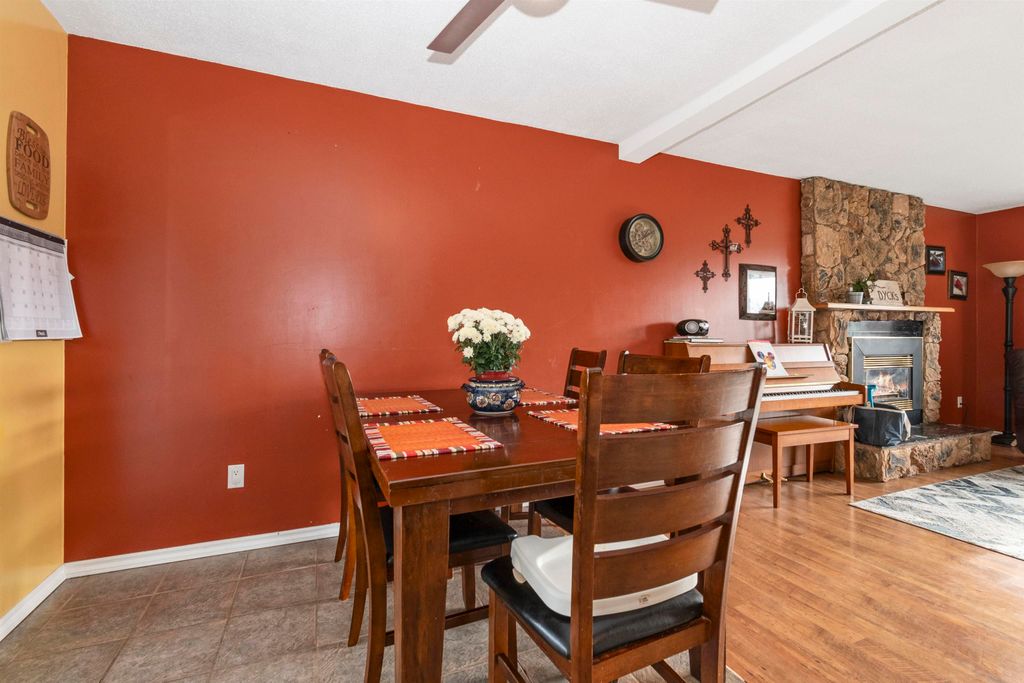 listing image 1107279207935555560