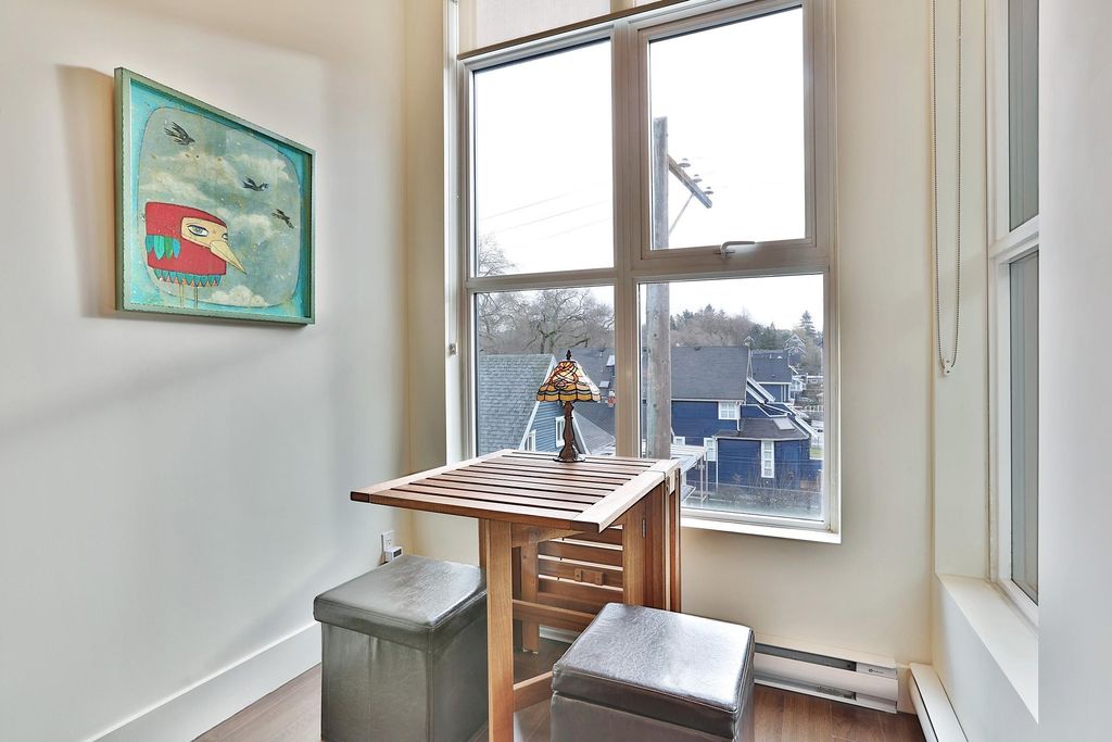 listing image 1104557945322434118