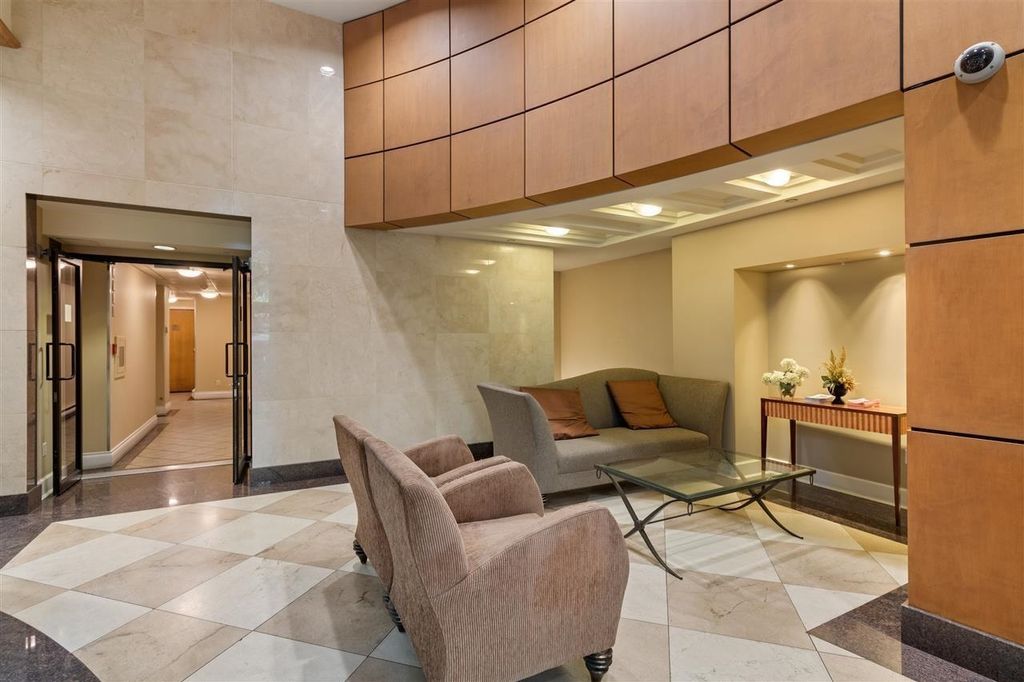 listing image 1103343417283187604