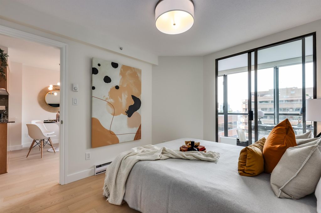 listing image 1106384677212143540