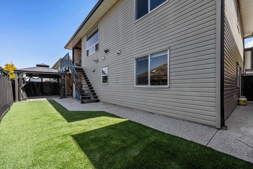 listing image 1106030400374416089