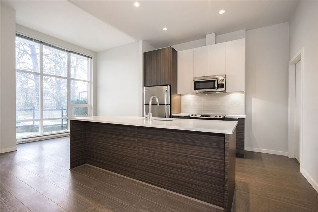 listing image 1101060598401817493