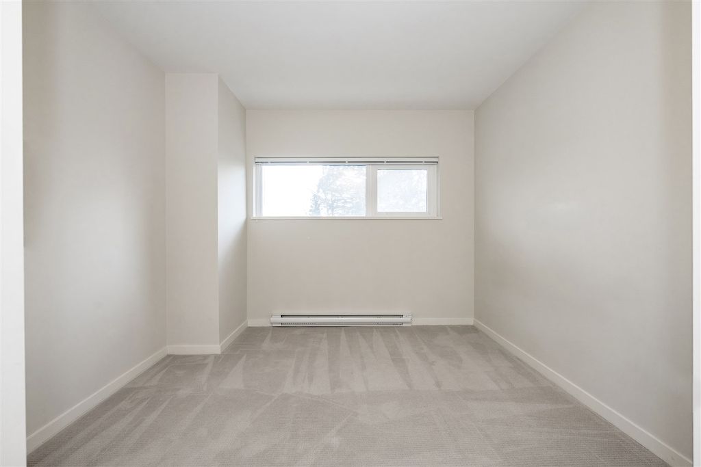 listing image 1103434992166880457