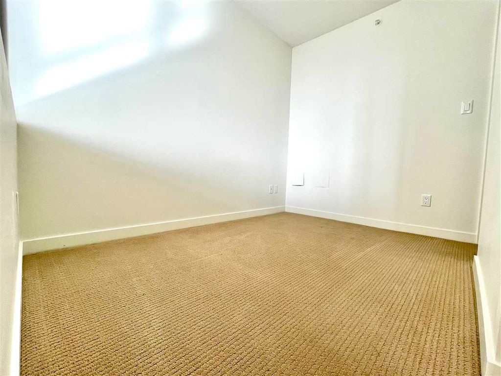 listing image 1103260743589598280