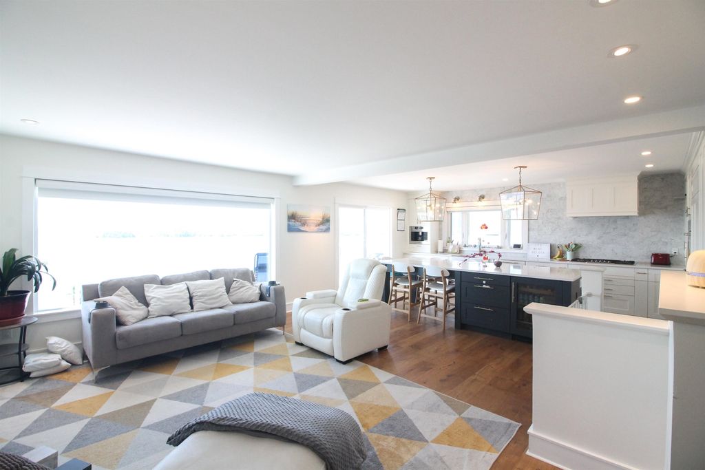 listing image 1105174529364150722