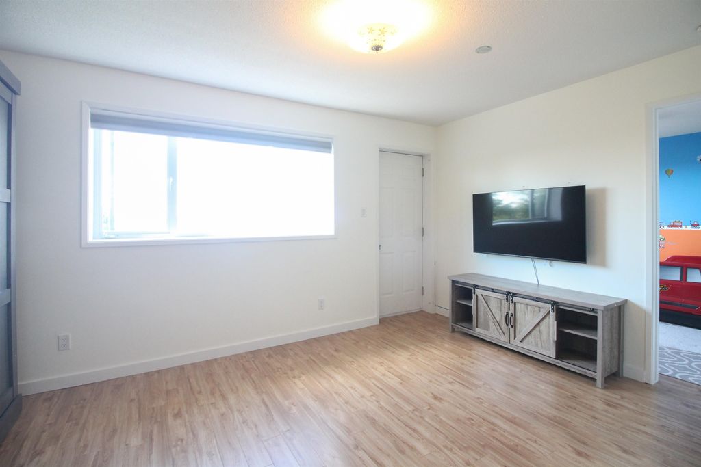 listing image 1108298391331209647