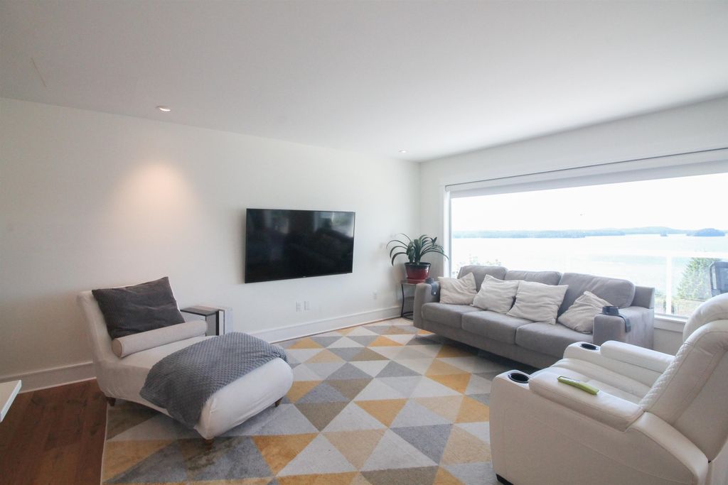 listing image 1108443756667725132