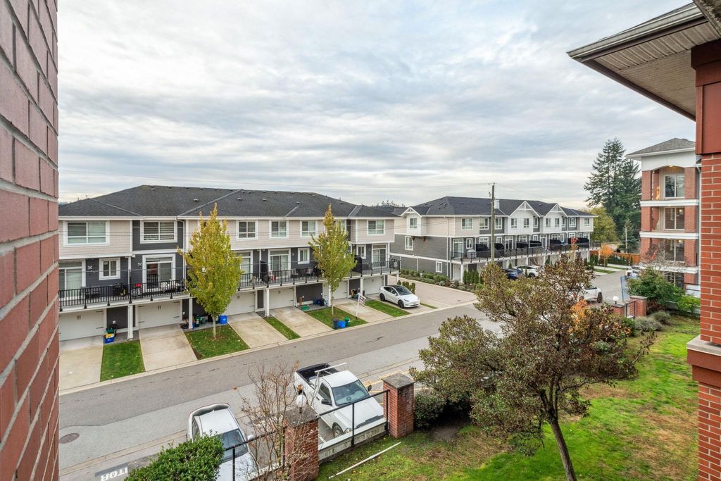 listing image 1108970837111892370