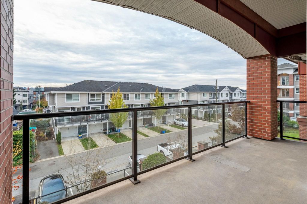 listing image 1102977417836978633