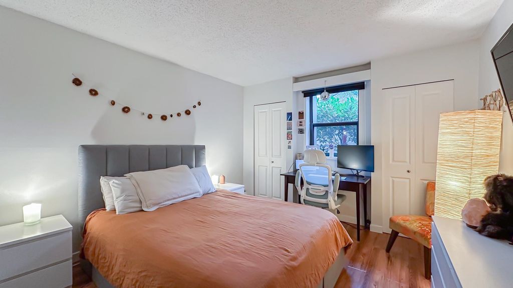 listing image 1106815897791009705