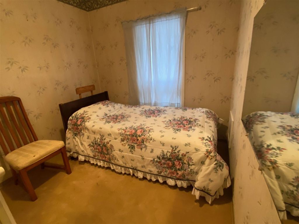 listing image 1100457148002382322