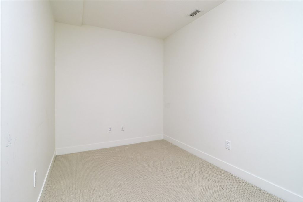 listing image 1103156738953480227