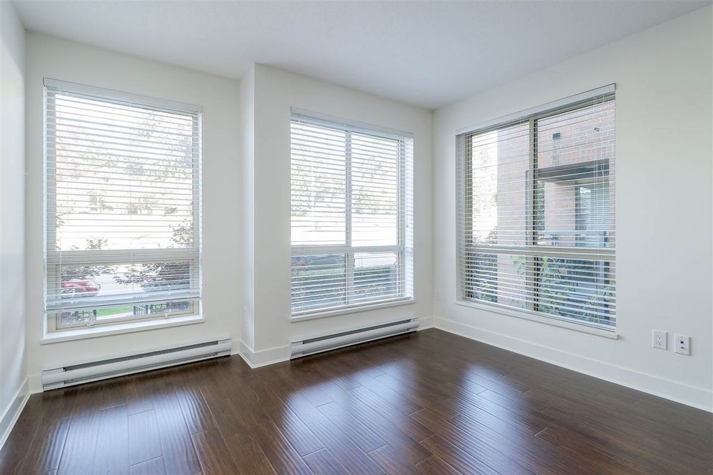 listing image 1102662803070652286