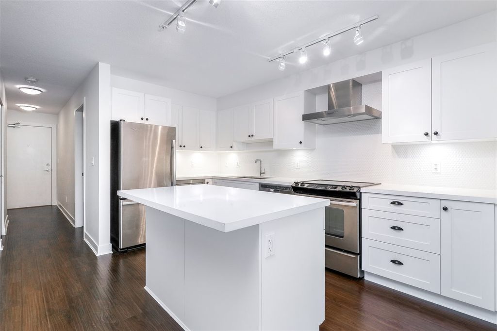 listing image 1101045220610145580