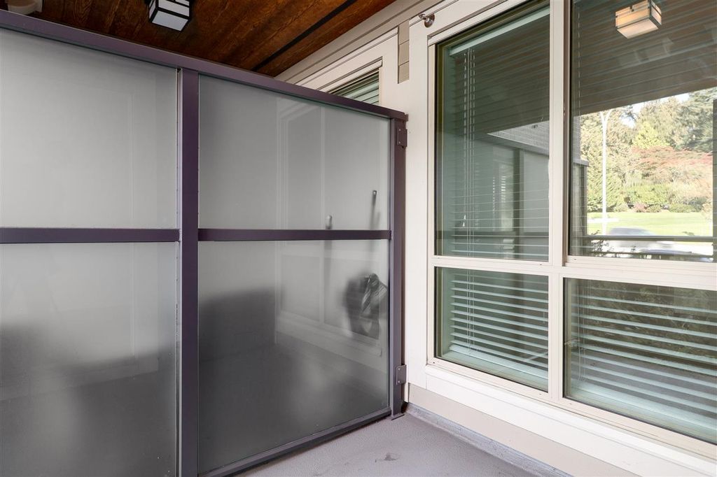 listing image 1100880083178893119