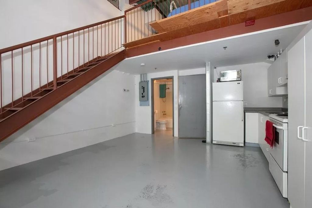 listing image 1102453309866979590