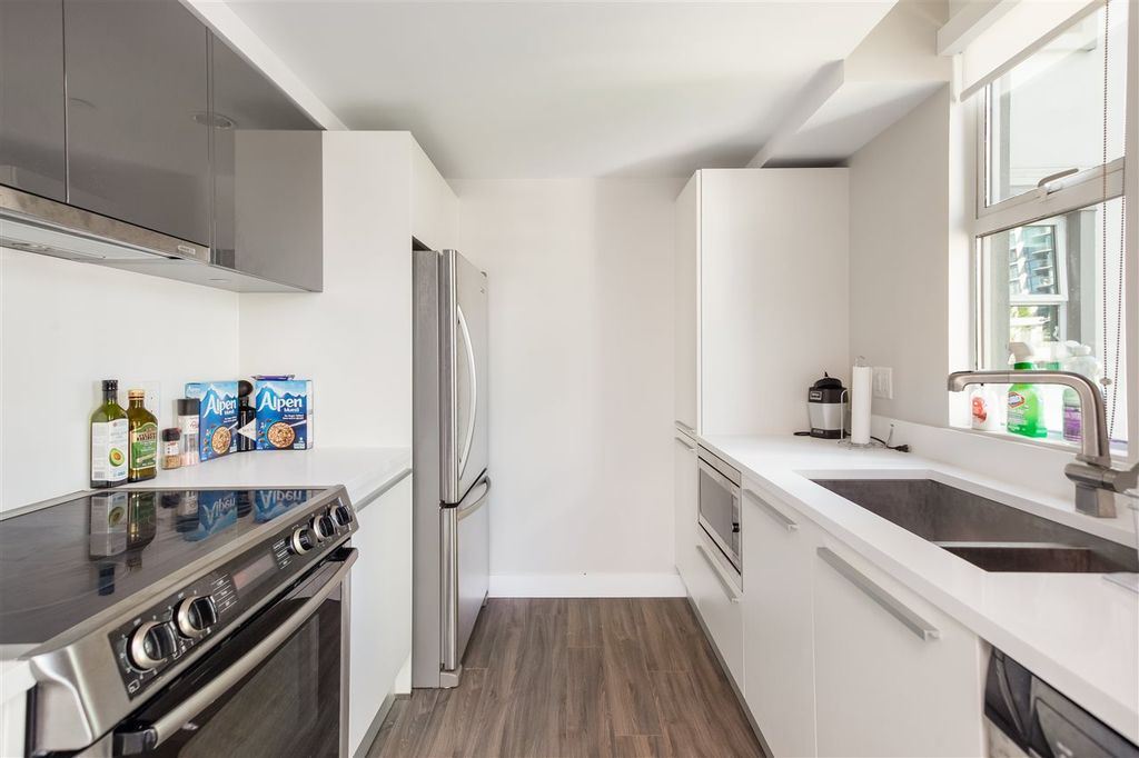 listing image 1108905926895915037