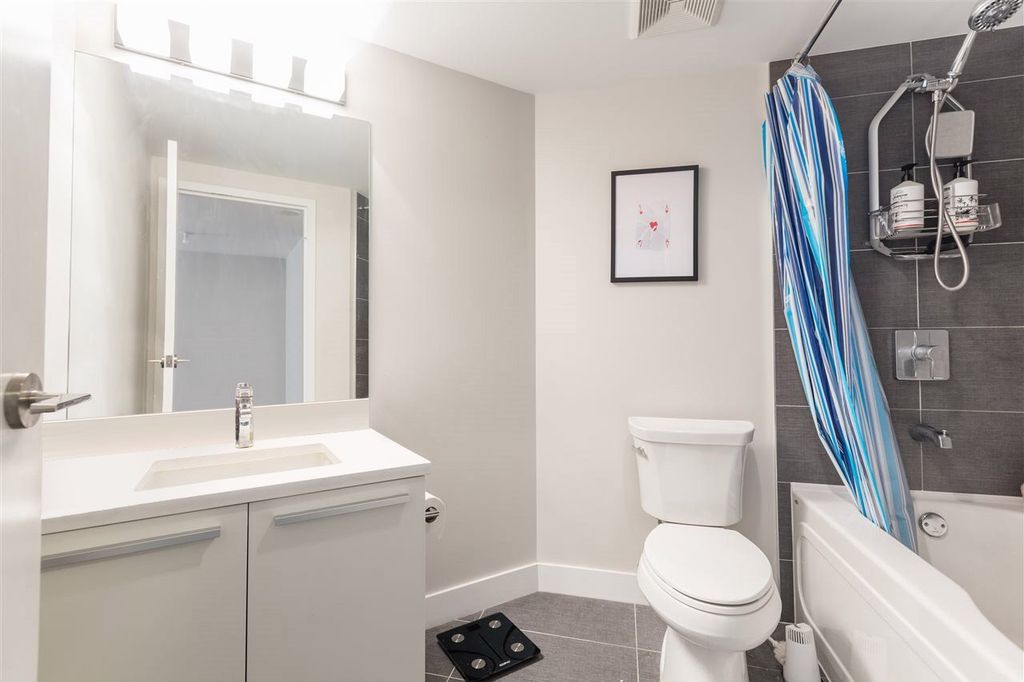 listing image 1105634757331784231