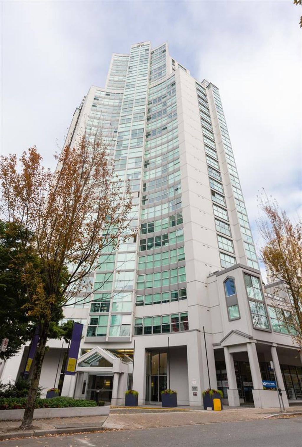 listing image 1100291742575947196