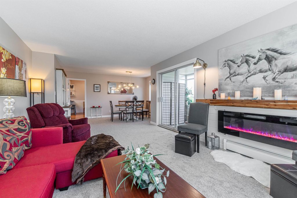 listing image 1104460479182503327
