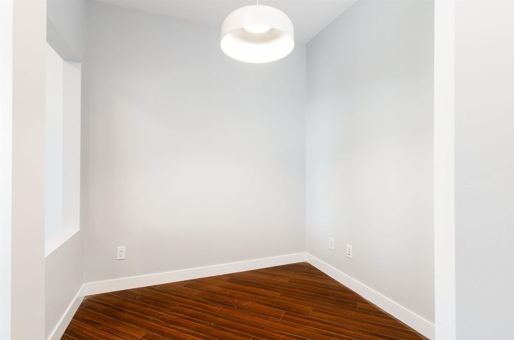 listing image 1107747338640636327