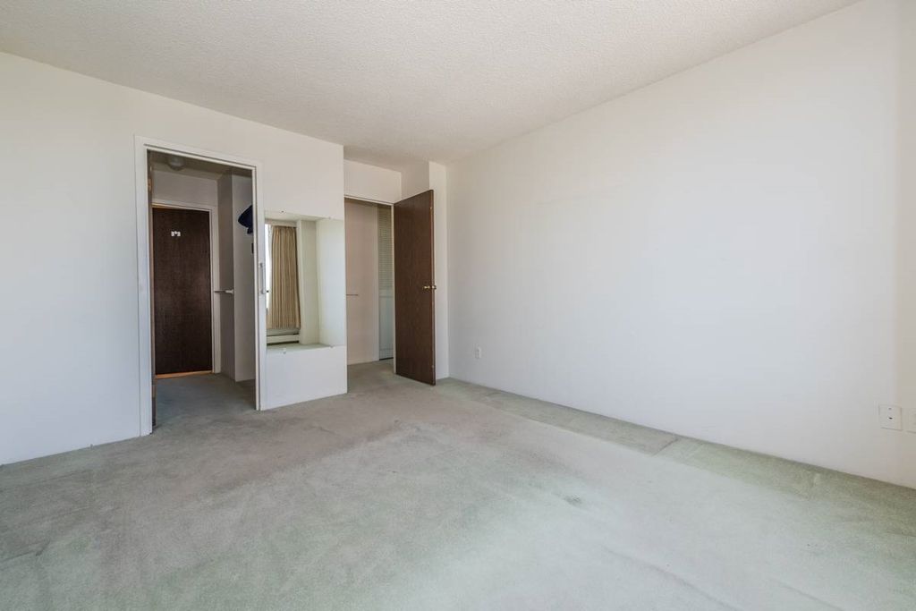 listing image 1106506597534795564