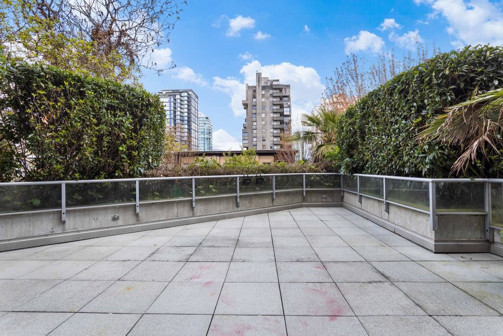 listing image 1104424013570529073