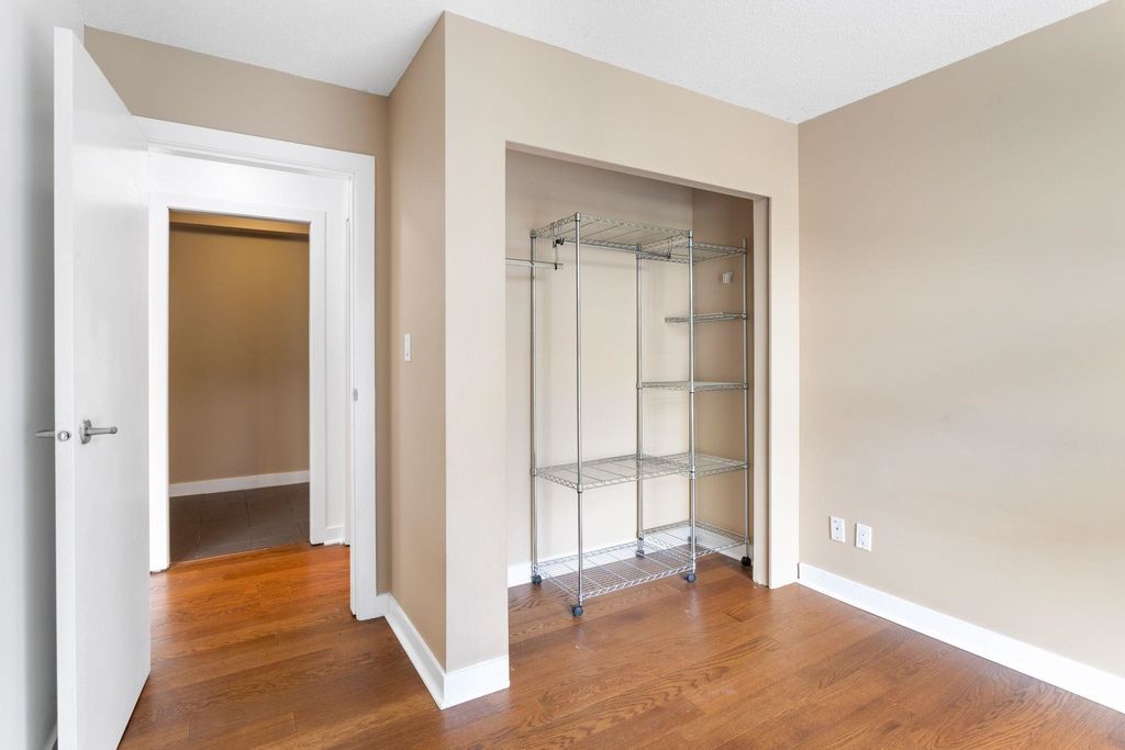 listing image 1101843166925544657