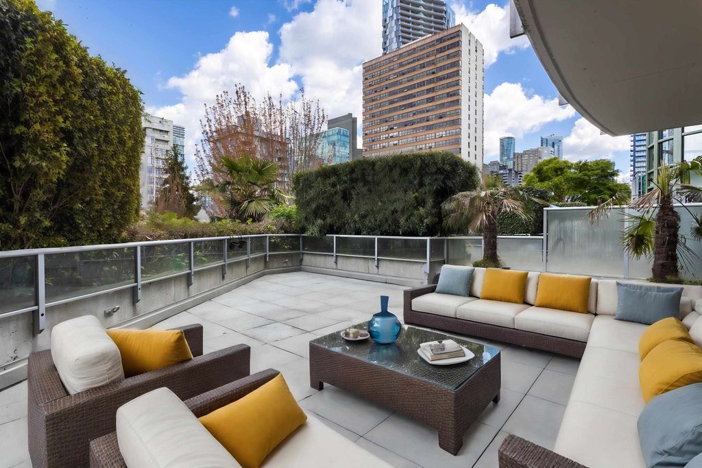 listing image 1100918105863758298