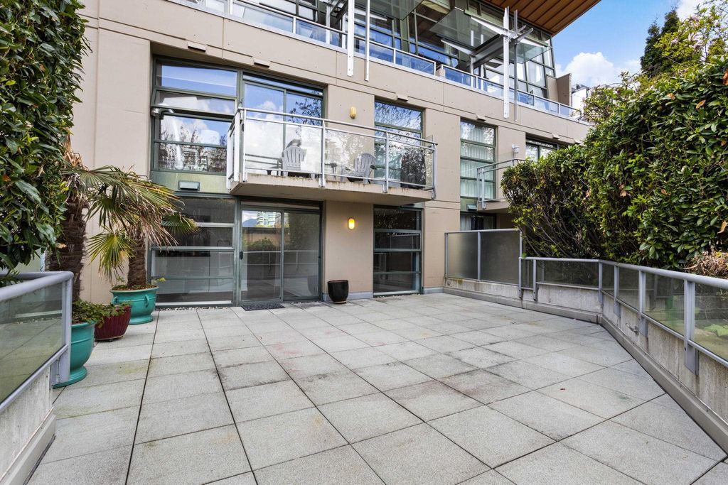 listing image 1104599088458700422