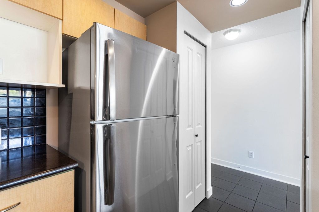 listing image 1109100571029926713