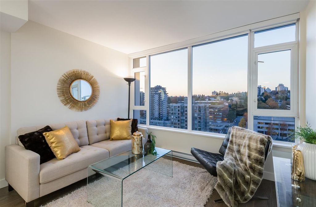 listing image 1107073503397125956