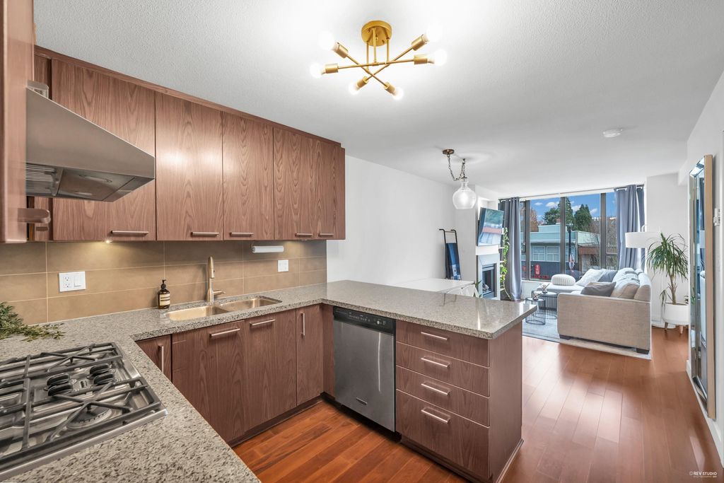 listing image 1109934093566925411
