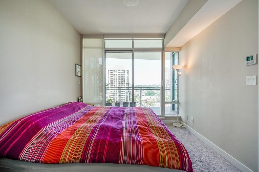 listing image 1103428382606406995