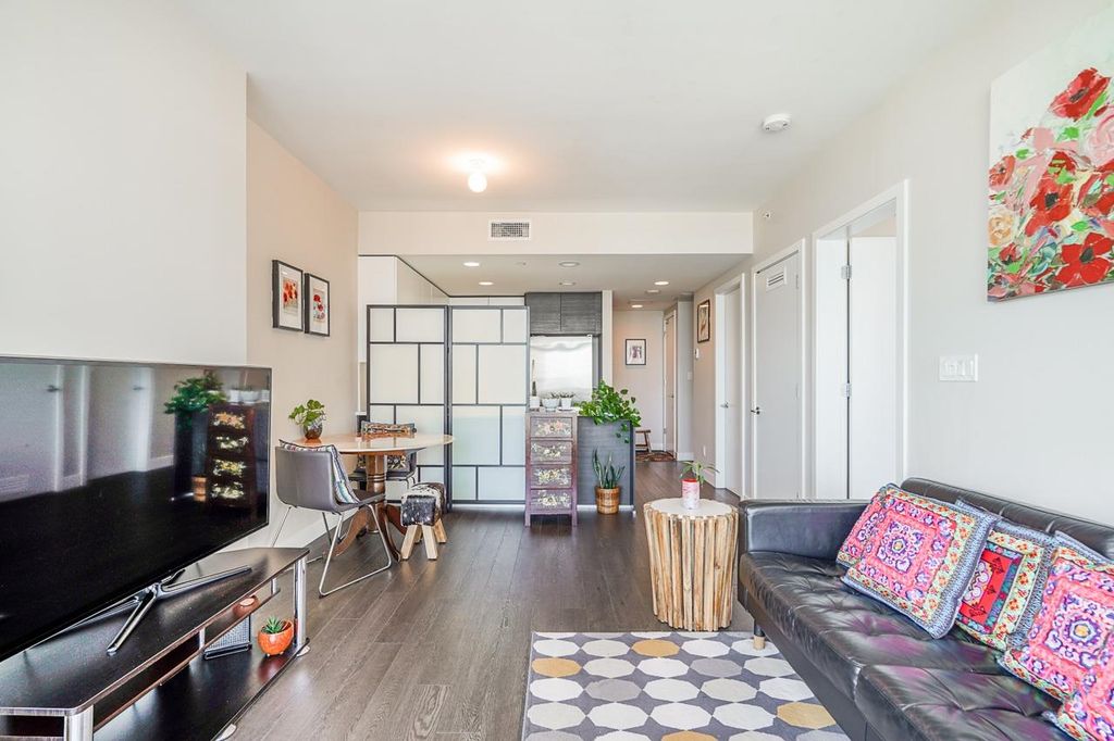 listing image 1100385478932825253